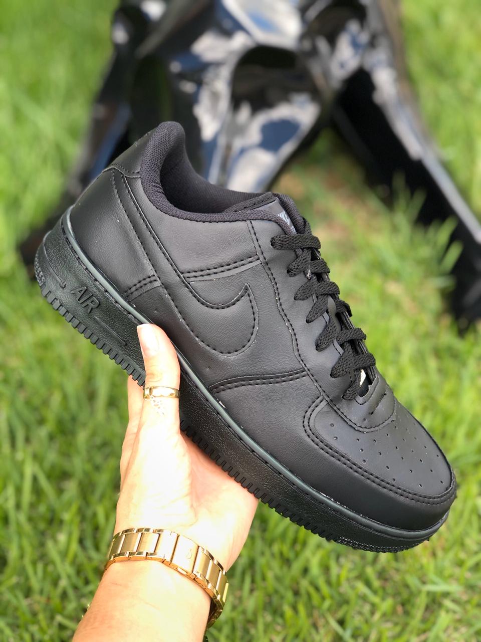 tenis da nike e da adidas