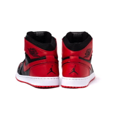 Tênis Nike Air Jordan 1 MID